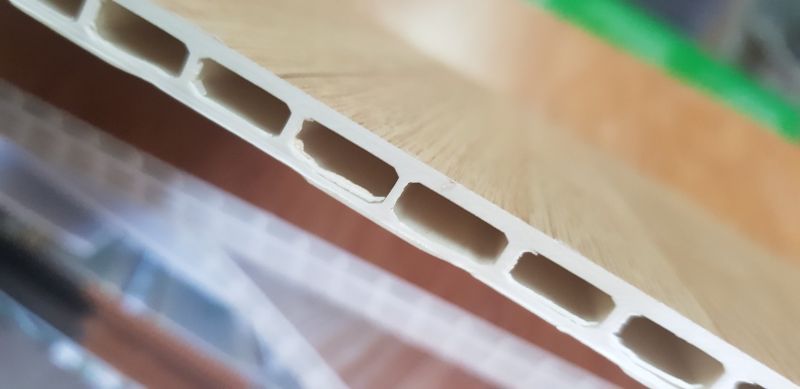 Nhựa ốp tường chống ẩm