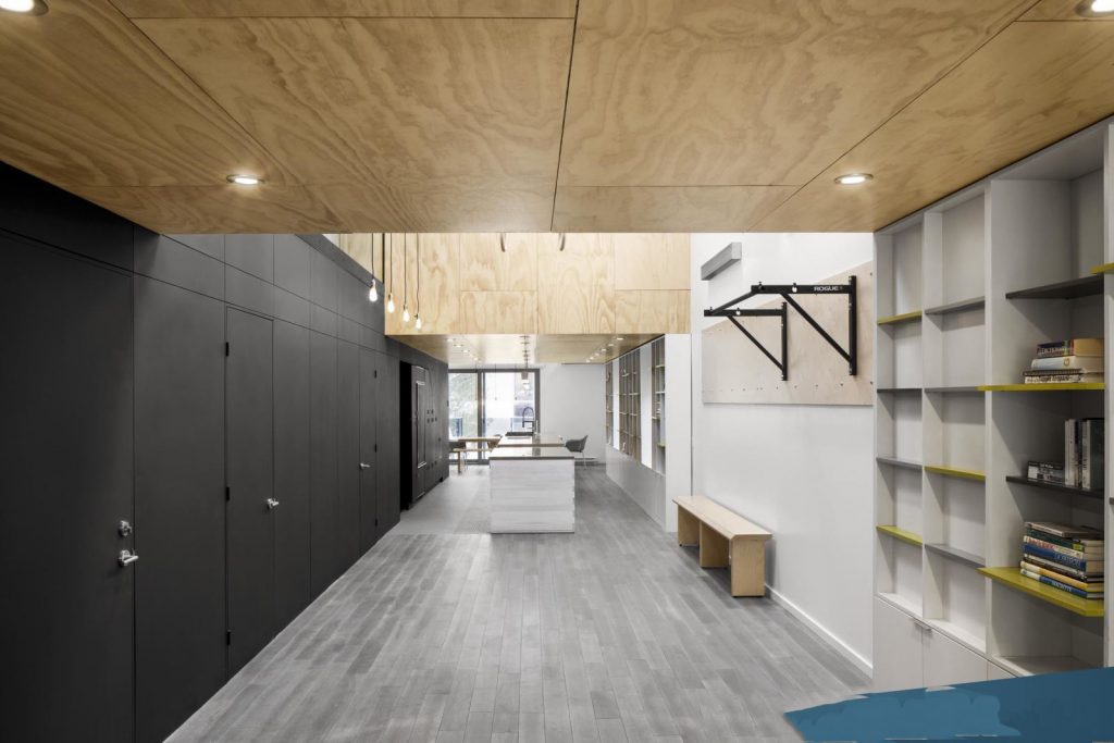 PVC vân gỗ ốp trần