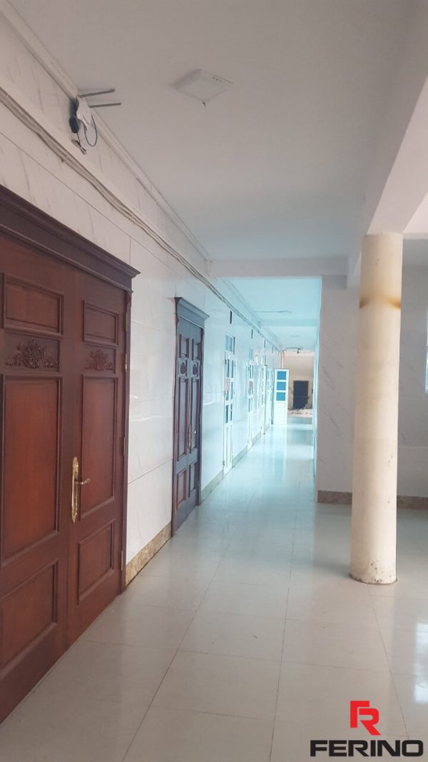 Hoàn thiện công trình trang trí tại UBND Huyện Phú Xuyên