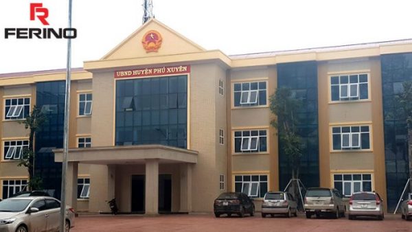 Hoàn thiện công trình trang trí tại UBND Huyện Phú Xuyên