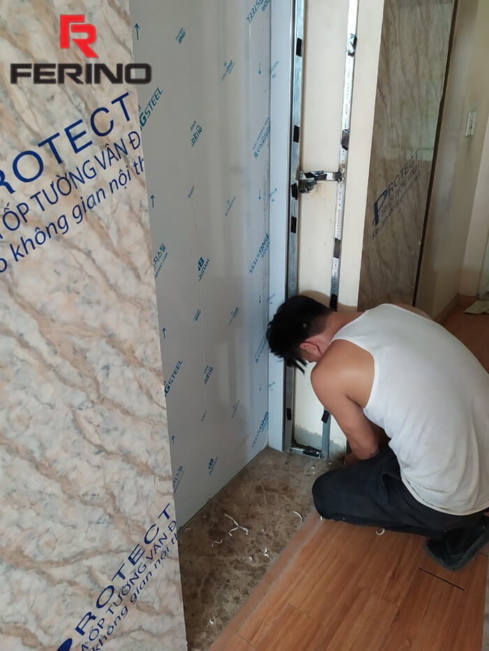 Hoàn thiện công trình ốp thang máy nhà của nhà anh Tùng