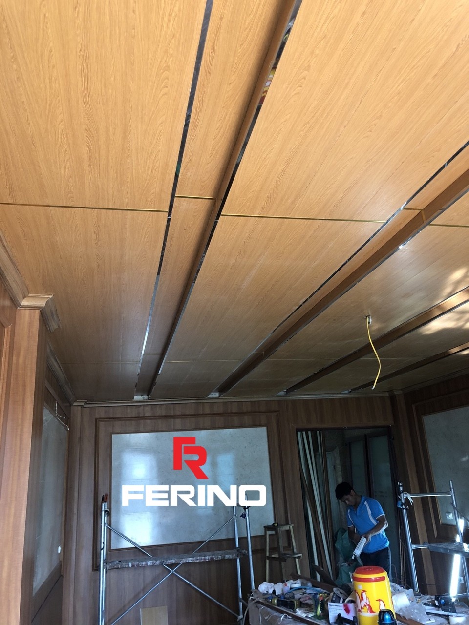 trần nhựa giả gỗ