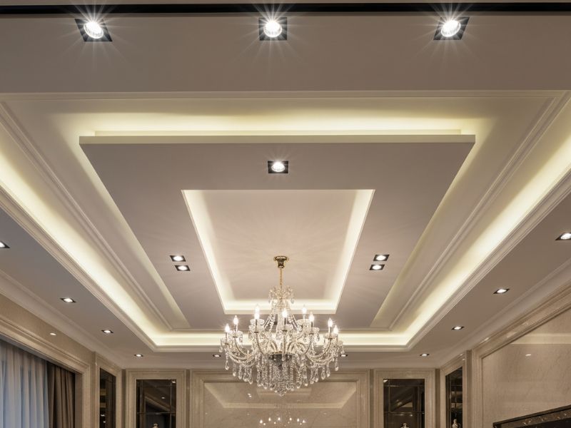 trang trí trần nhà phòng khách