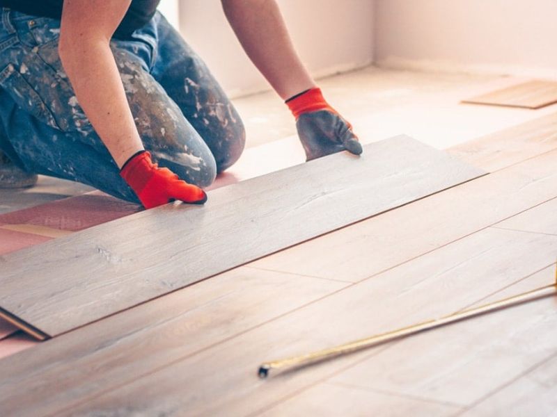 Giá thi công sàn gỗ công nghiệp