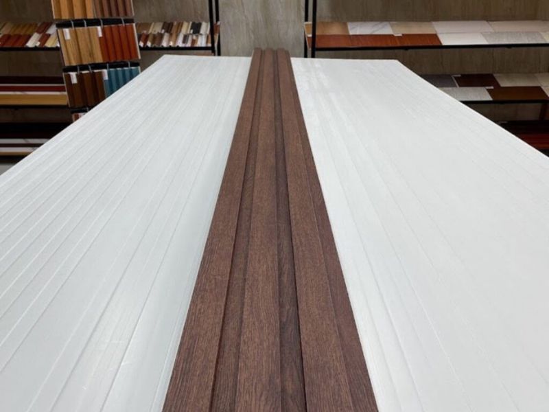lam sóng nhựa giả gỗ giá bao nhiêu